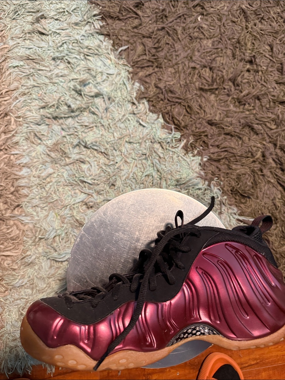 Nike pre-owned FOAMPOSITES Men's Athletic Sneakers in Burgundy and Black - Picture 15 of 16